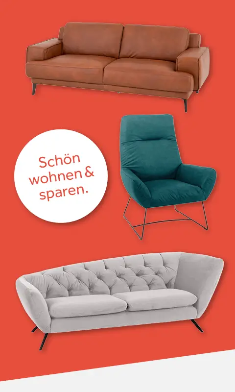 Möbelcollage: Oben ein braunes Sofa, mittig ein grüner Sessel und unten ein graues Sofa. Linkerhand ein Kreis mit dem Slogan "Schön wohnen & sparen". Roter Hintergrund.